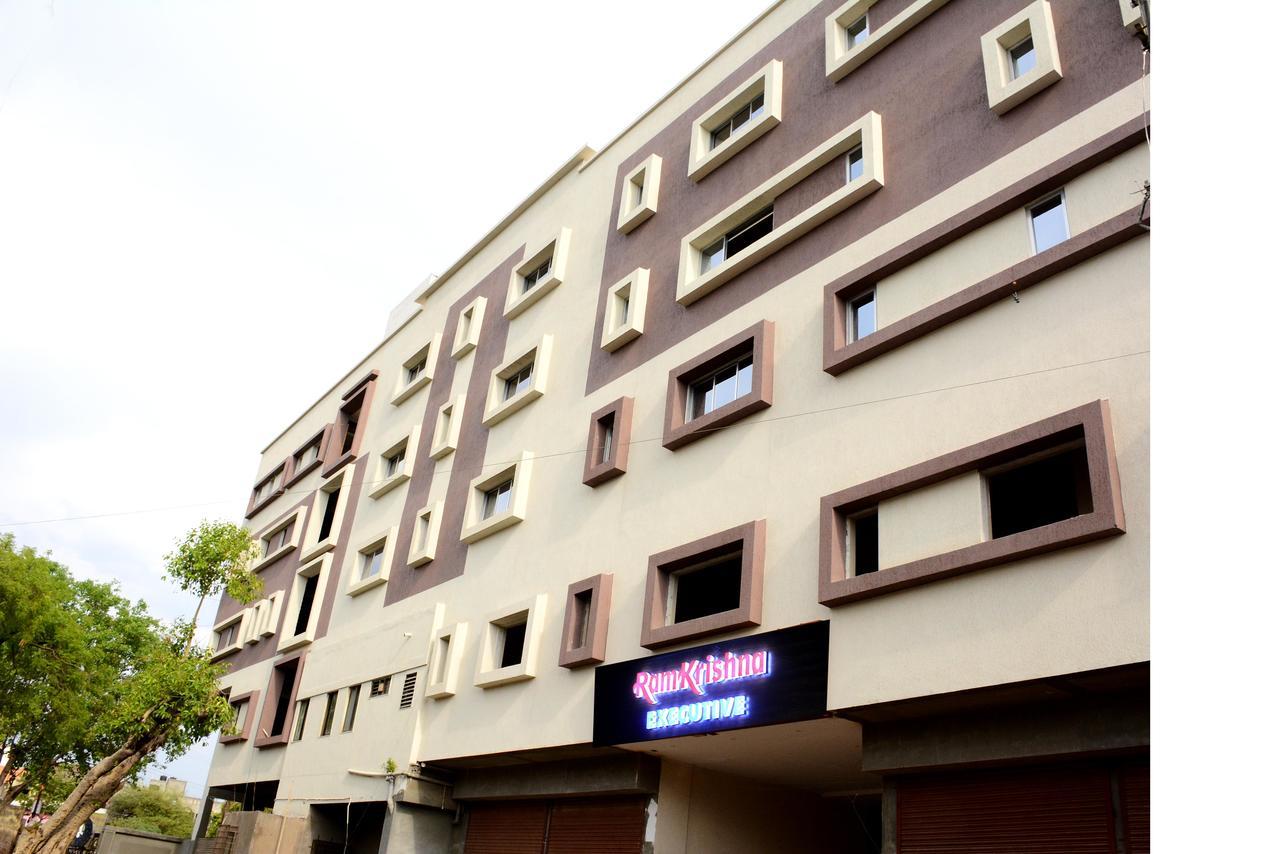 Hotel Ramkrishna Executive Barsi Exterior photo