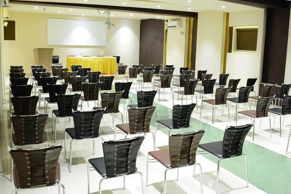 Hotel Ramkrishna Executive Barsi Exterior photo